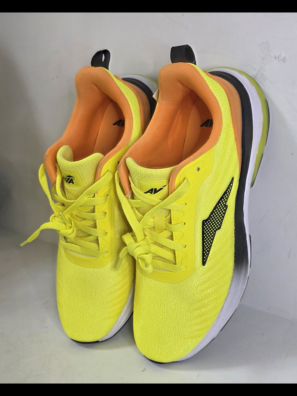 AVIA Hypersonic Active Sneakers Mens Size 11.5 Neon Flash